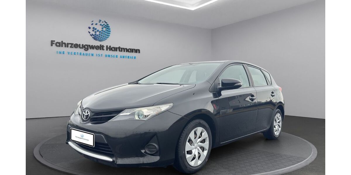 Toyota Auris 60.596 km 9.350 &euro; Andernach 56626