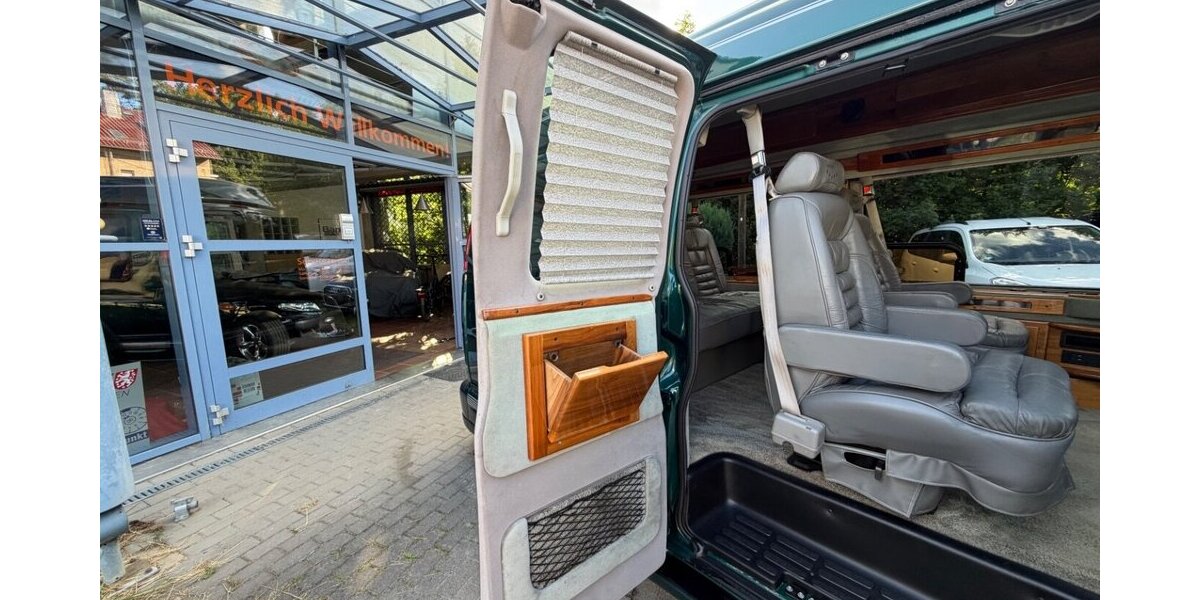 Chevrolet Astro 