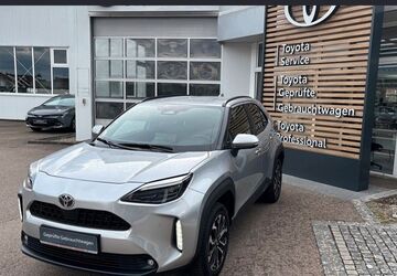 Toyota Yaris Cross 8.300 km 25.500 &euro; Tapfheim 86660