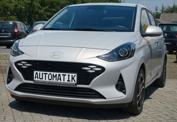 Hyundai i10 9.760 km 16.790 &euro; Simmerath (bei Aachen) 52152