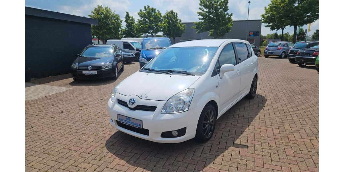 Toyota Corolla Verso 174.300 km 4.890 &euro; Harzgerode 06493
