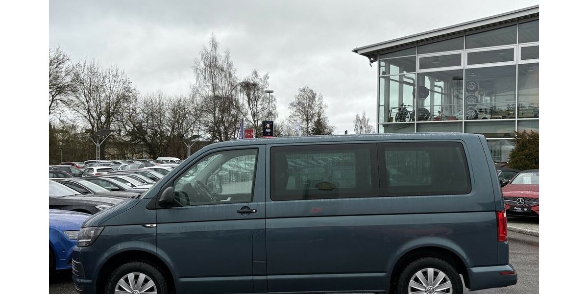 VW T6 Multivan Trendline SHZ/AHK/7.SITZ/TEMPOMAT 123.500 km 27.900 &euro; Villingen-Schwenningen 78054
