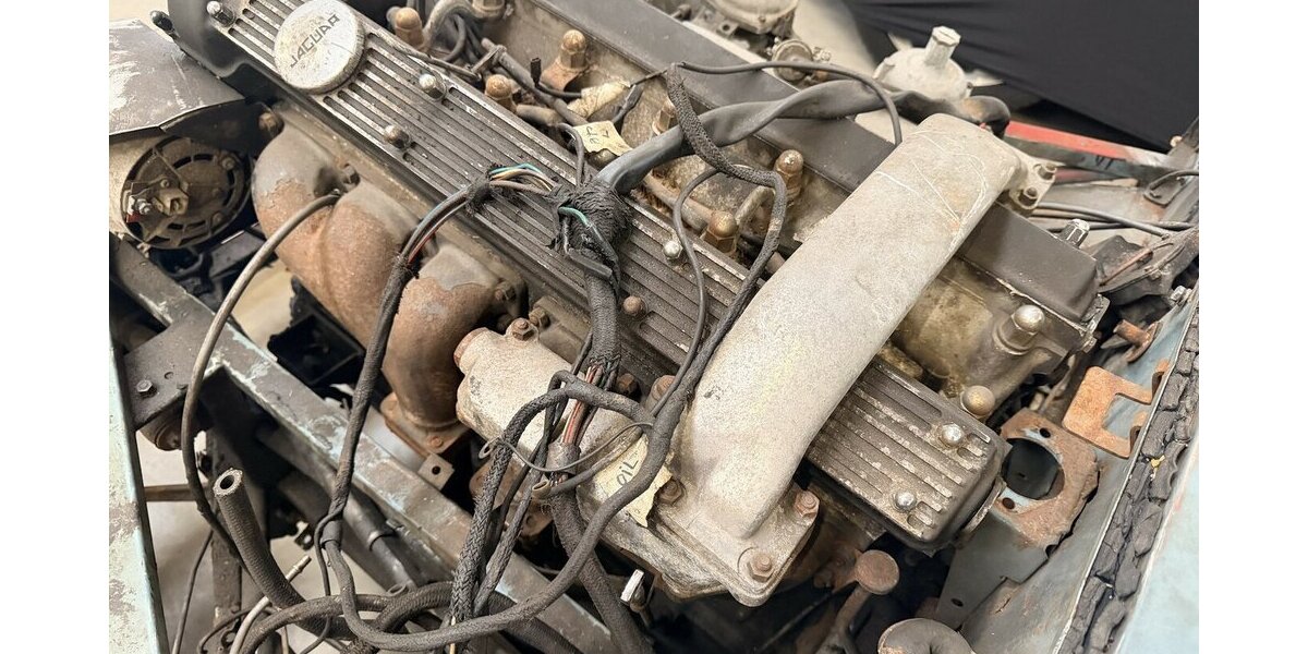 Jaguar E-Type Series 1.5 OTS Roadster 4.2 litre 54.321 km 28.800 &euro; Landsberg am Lech 86899