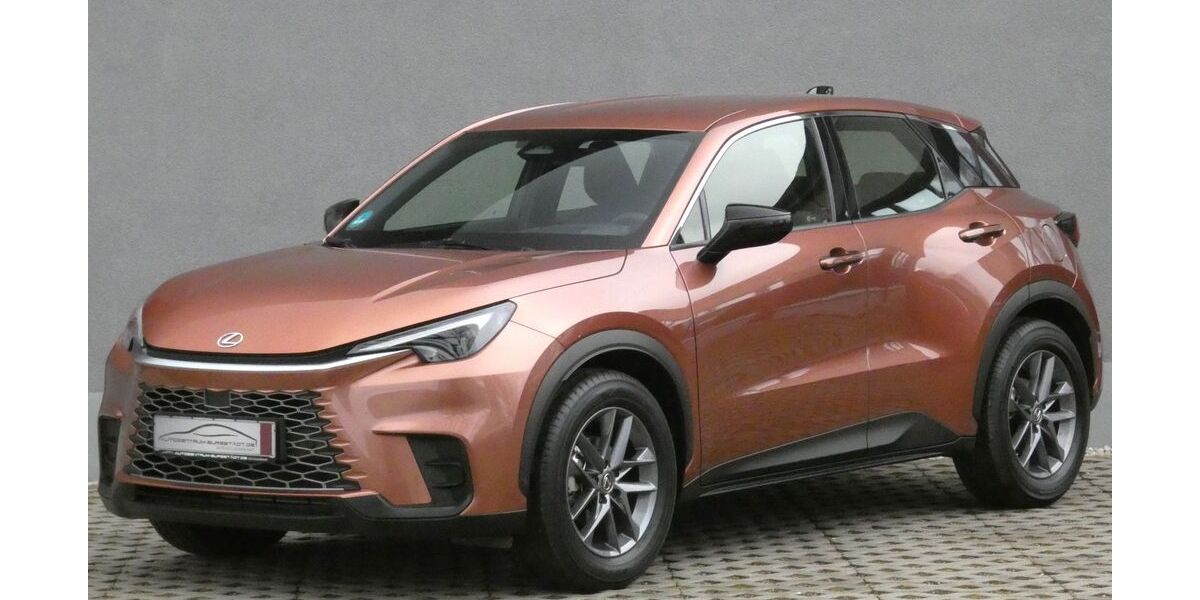 Lexus LBX 4.362 km 28.980 &euro; Burgstädt 09217