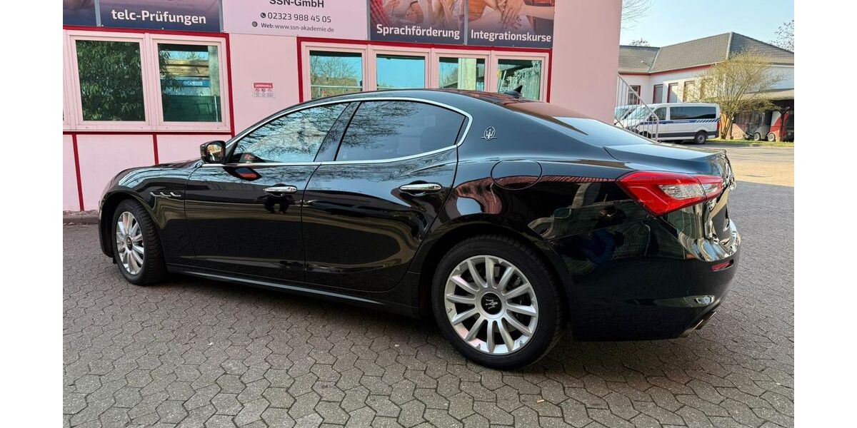 Maserati Ghibli 189.000 km 23.500 &euro; Herne 44628