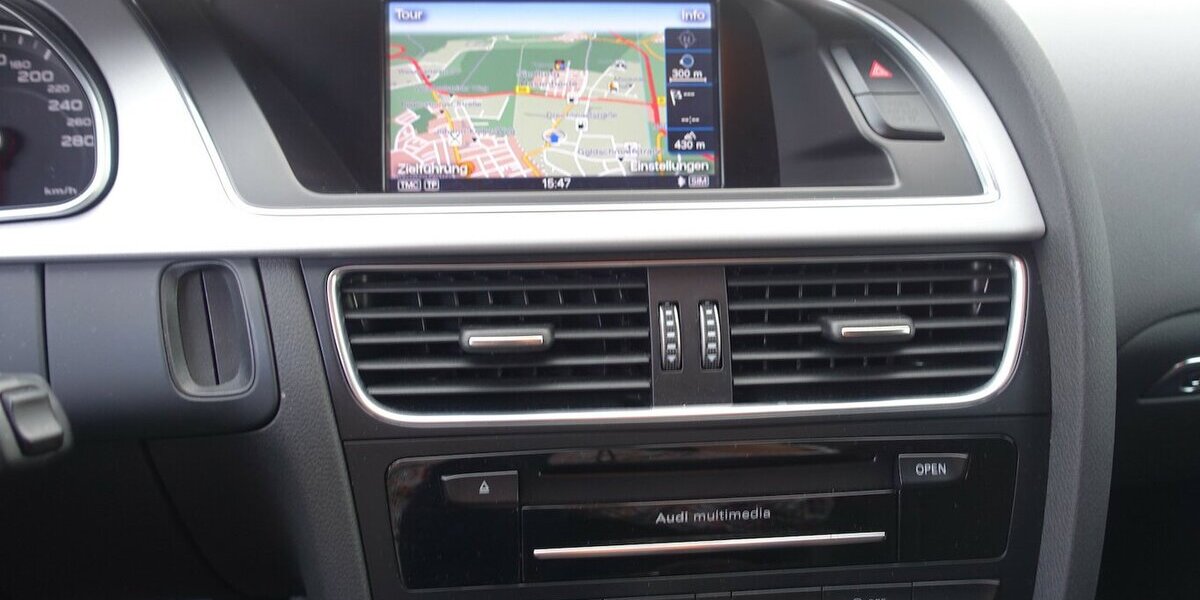 Audi A5 3.0 TDI quattro Bi-Xenon Standh. PDC Kamera S-L 146.000 km 17.950 &euro; Neumarkt/OPf 92318