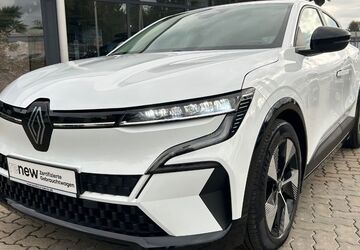 Renault Megane E-TECH 10.940 km 21.500 &euro; Braunschweig 38124