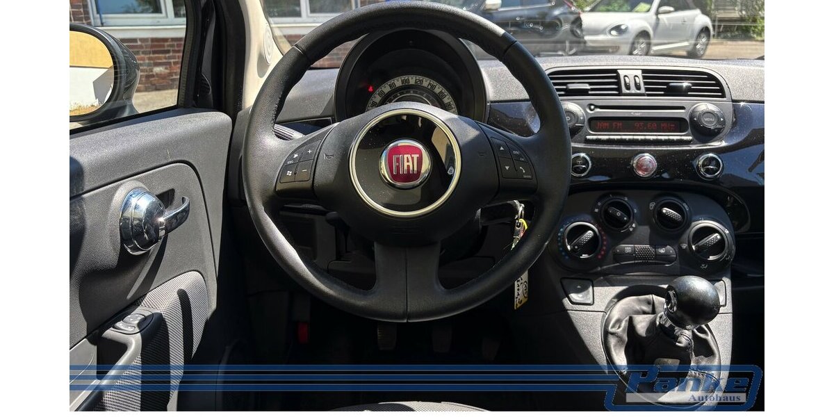 Fiat 500 Lounge*Pano*Klima*Tel.*Chrom* 65.056 km 6.980 &euro; Berlin 13187