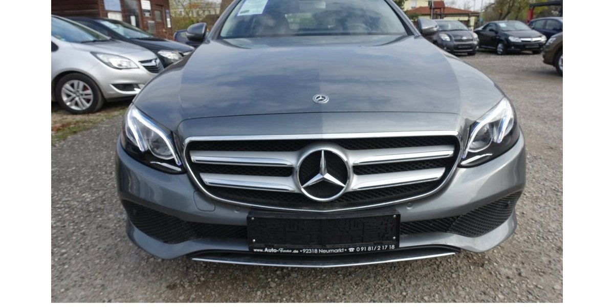 Mercedes-Benz E 220 d 4Matic Avantgarde Leder AHK eGHSD 8x Alu 71.000 km 25.950 &euro; Neumarkt/OPf 92318
