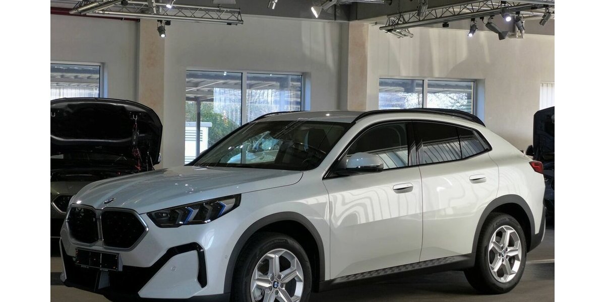 BMW X2 d U10 AHK,360° Kamera,HUD,Abstandstempomat 6.600 km 38.590 &euro; Landshut 84030