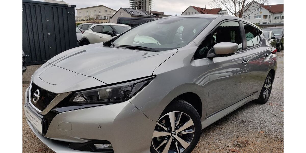 Nissan Leaf 39.800 km 13.750 &euro; Fellbach 70734