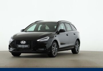 Hyundai i30 4.900 km 23.880 &euro; Detmold 32758