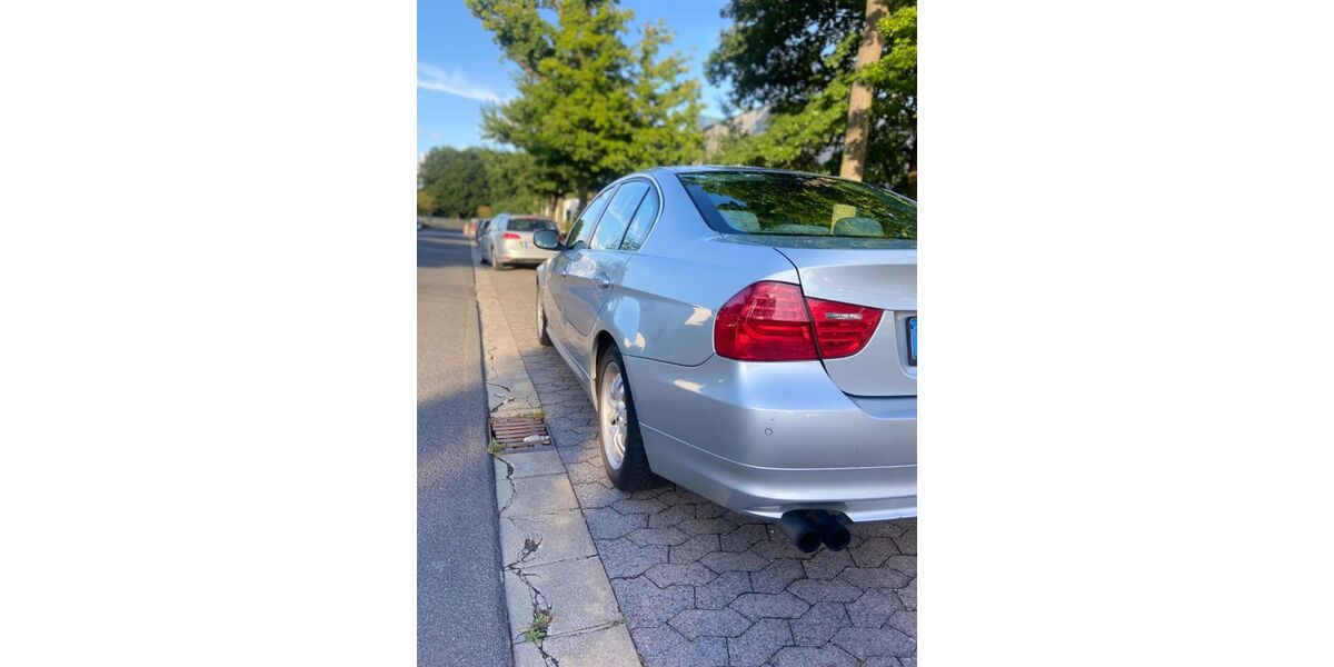 BMW 325 207.000 km 5.000 &euro; Bonn 53177