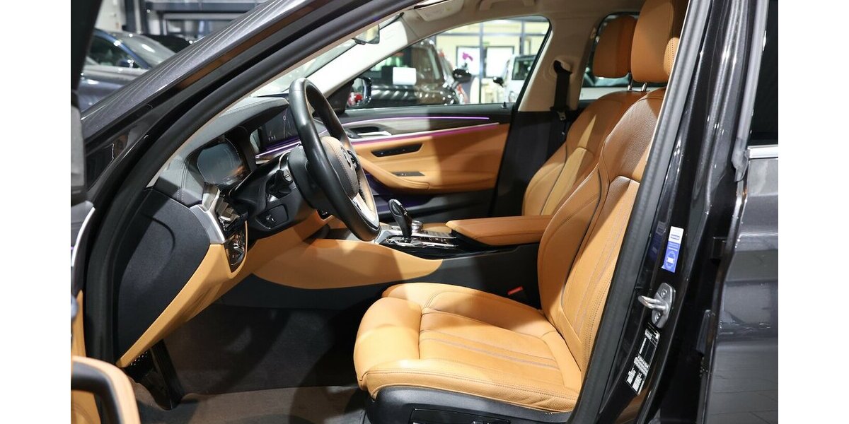 BMW 530i Touring INNOVATION LUXURY-LINE BUSINESS 45.000 km 40.444 &euro; Hamm 59077