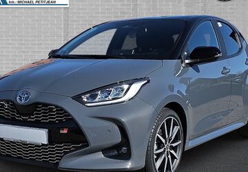 Toyota Yaris 17.905 km 31.990 &euro; Lübeck 23566