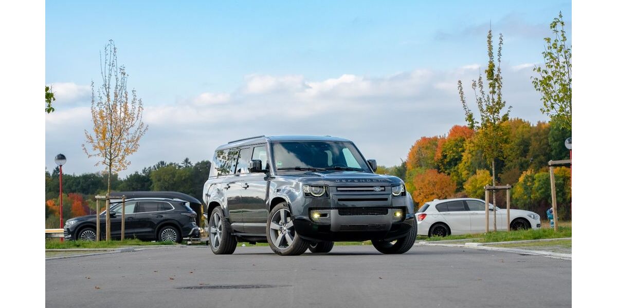 Land Rover Defender 25.000 km 84.250 &euro; München 81929