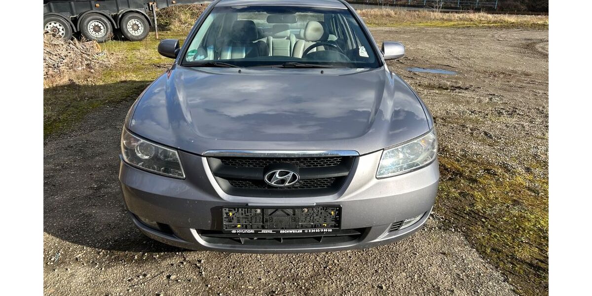 Hyundai SONATA 171.000 km 1.150 &euro; Eschweiler 52249