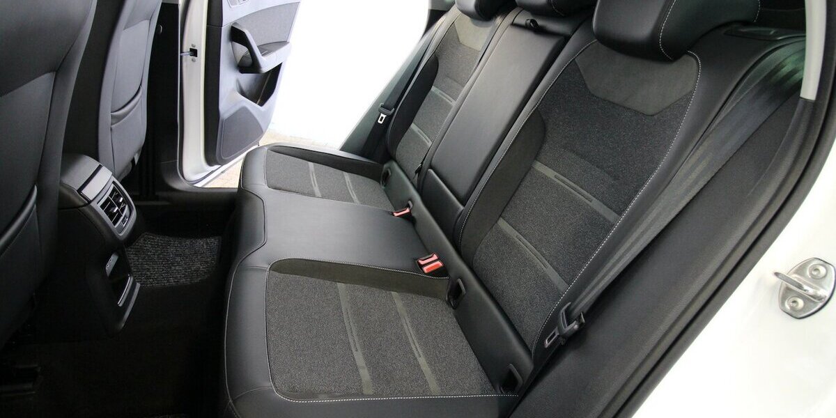 Seat Ateca 1.5 TSI Xperience NAVI+LED+KAMERA+WINTER 29.732 km 25.500 &euro; Hagenow 19230