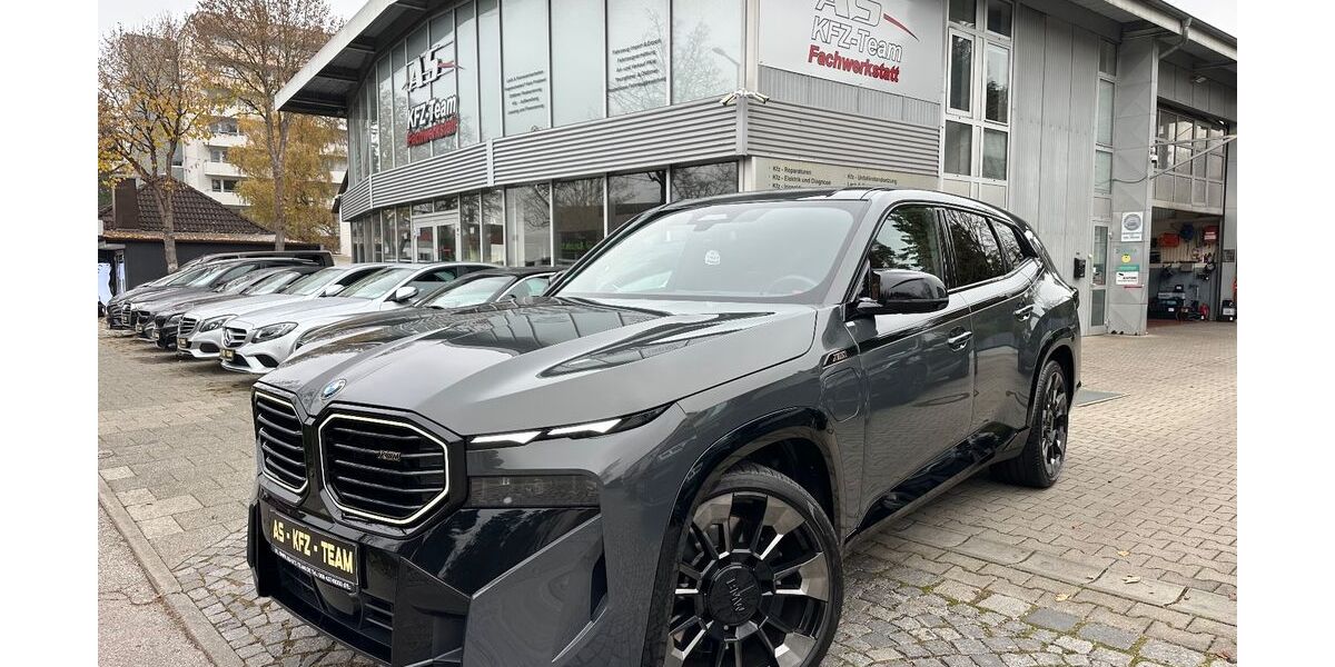 BMW XM 7.000 km 138.500 &euro; München - Trudering 81827