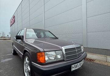 Mercedes-Benz 190 198.000 km 7.499 &euro; Wismar 23966