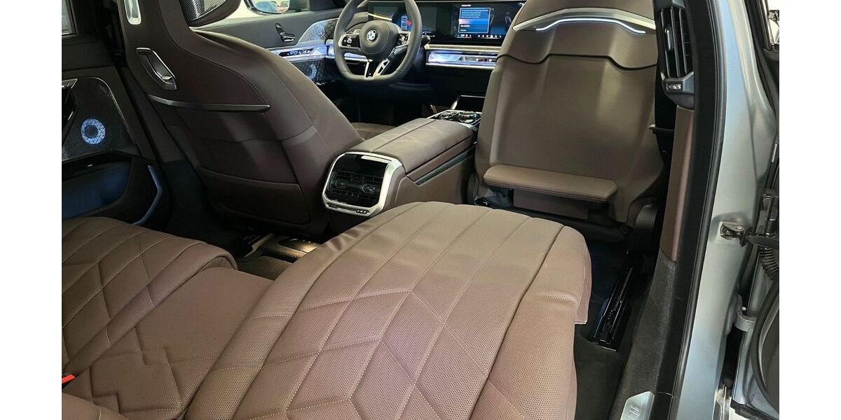 BMW 740 7.950 km 119.990 &euro; Kempten 87439