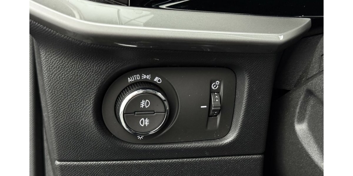 Opel Mokka e 50 kWh Ultimate FULL LED Carplay 16.700 km 20.420 &euro; Lich 35423