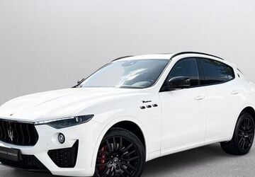 Maserati Levante 8.900 km 106.900 &euro; Kürnach 97273