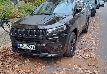 Jeep Compass 2.400 km 37.500 &euro; Berlin 10961