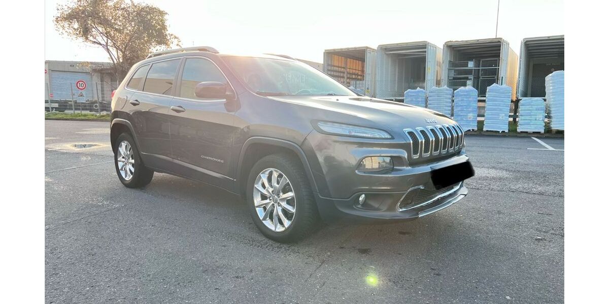 Jeep Cherokee 199.000 km 9.250 &euro; Köln 51105