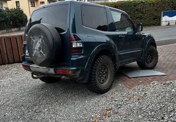 Mitsubishi Pajero 184.000 km 8.999 &euro; Dortmund 44287