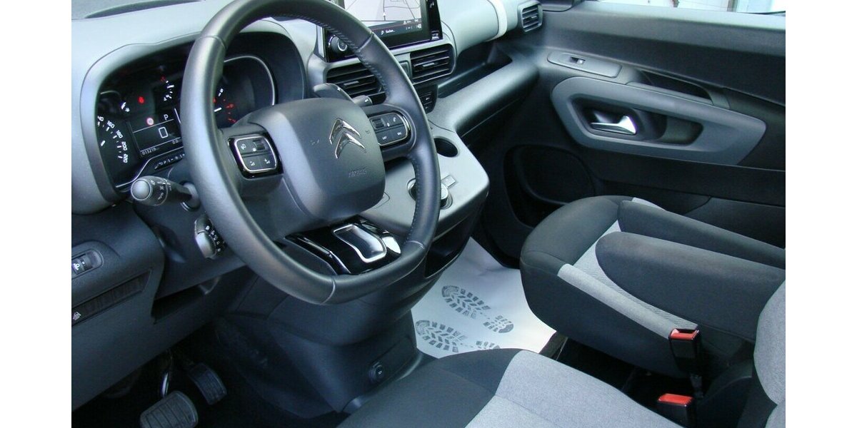Citroen Berlingo 1.2 Turbo130 Shine M Kamera 180º 13.167 km 23.980 &euro; Falkensee 14612