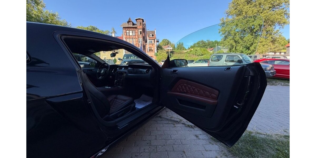 Ford Mustang 3,7 mit Leder 