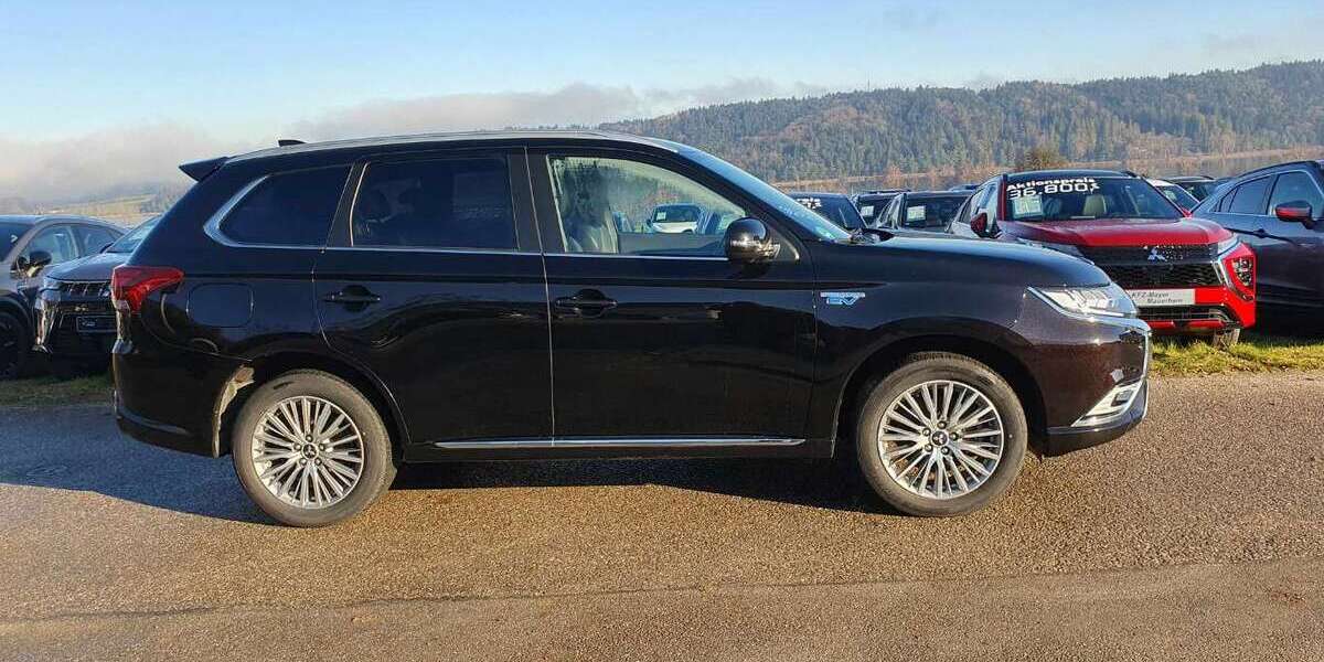 Mitsubishi Outlander 121.800 km 17.800 &euro; Taching 83373