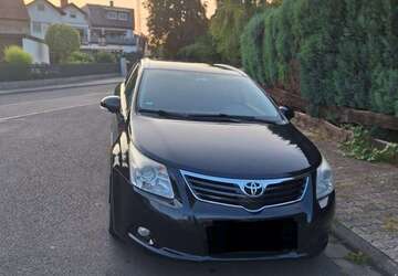 Toyota Avensis 240.500 km 4.580 &euro; Altenstadt 63674