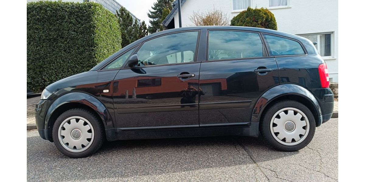 Audi A2 276.000 km 1.950 &euro; Übach-Palenberg 52531