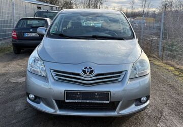 Toyota Verso 127.300 km 5.990 &euro; salzhausen 21376