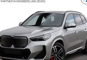 BMW iX1 3.710 km 46.990 &euro; Zeven 27404