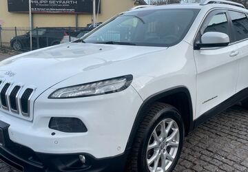 Jeep Cherokee 215.000 km 8.590 &euro; Berlin - Tempelhof 12107