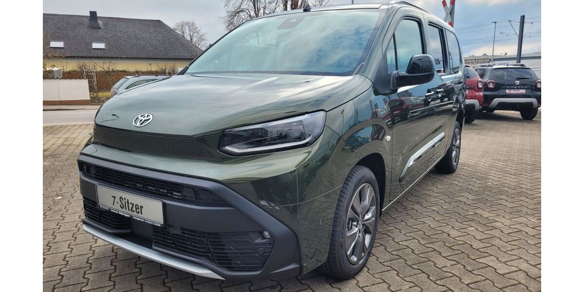 Toyota Proace City 5 km 42.800 &euro; Königsbrunn / Augsburg 86343