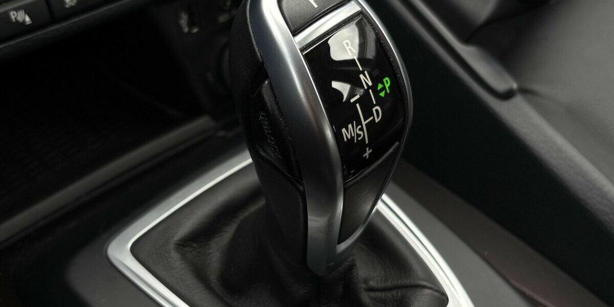 BMW X1 20d xDrive BI-XENON/TEMPOMAT/NAVI/PDC/SHZ/DAB 79.104 km 16.900 &euro; Villingen-Schwenningen 78054