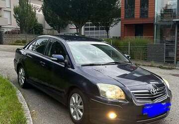 Toyota Avensis 180.000 km 3.600 &euro; Waiblingen 71336