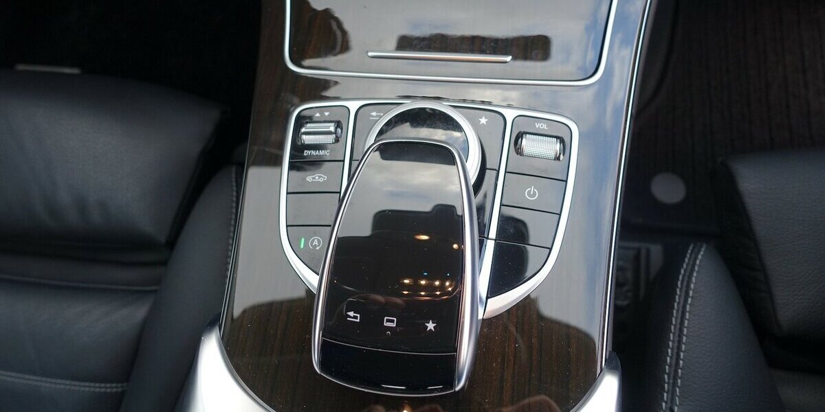 Mercedes-Benz C 250 Lim. 4Matic BlueTEC / d Distr. LED Burmester 175.800 km 19.950 &euro; Neumarkt/OPf 92318