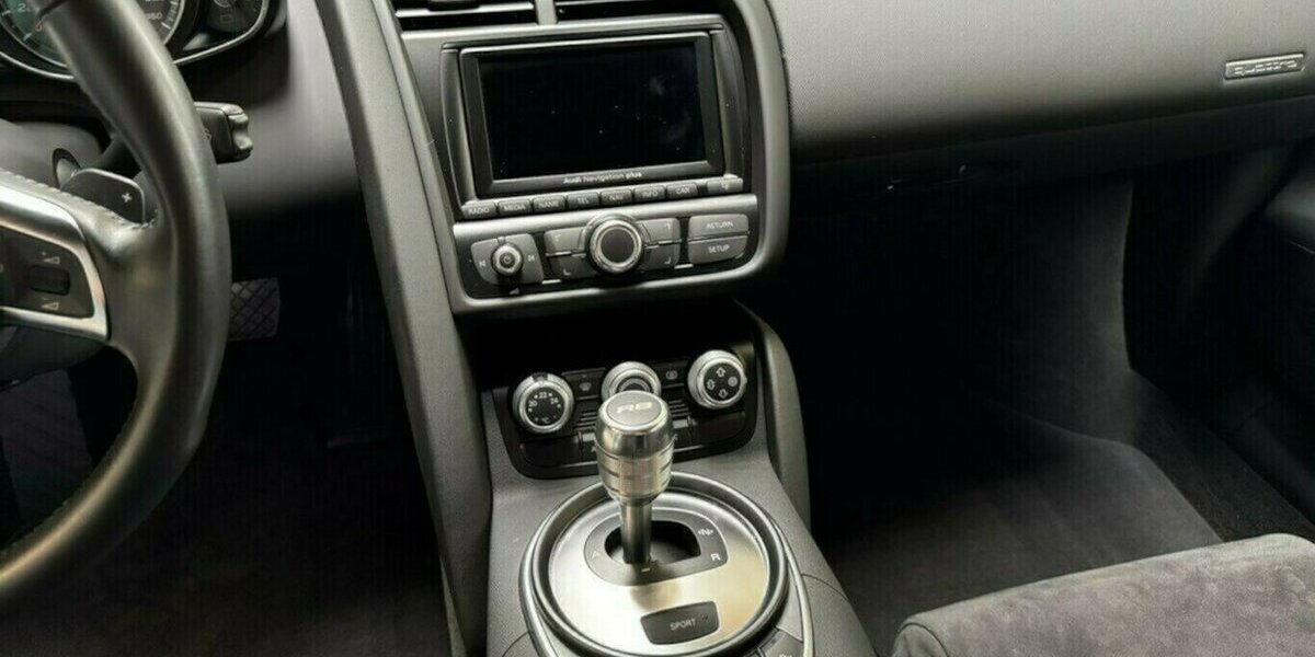 Audi R8 4.2 FSI V8 quattro Coupé makellos! 19.532 km 78.800 &euro; Landsberg am Lech 86899