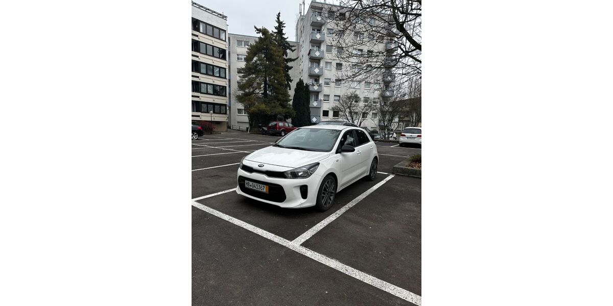 Kia Rio 93.000 km 12.500 &euro; Frankfurt am Main 60437