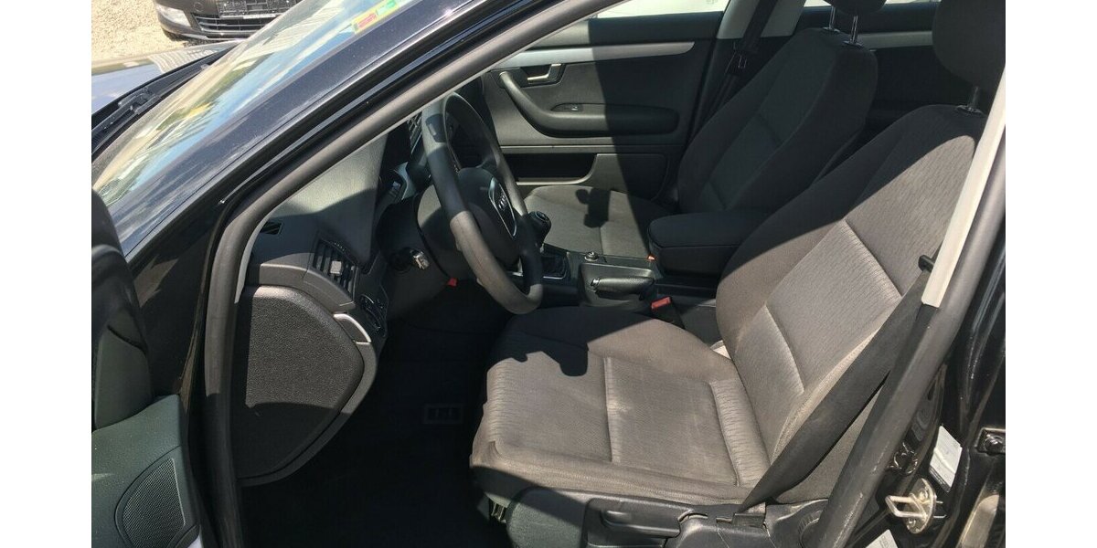Audi A4 Kombi,Klimaaut.,PDC.,Tüv Neu ! 199.000 km 4.999 &euro; Himmelkron 95502