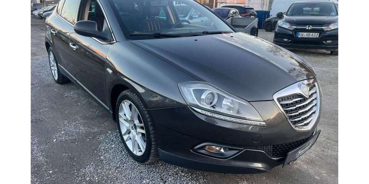 Lancia Delta 129.000 km 4.450 &euro; Seddiner See 14554