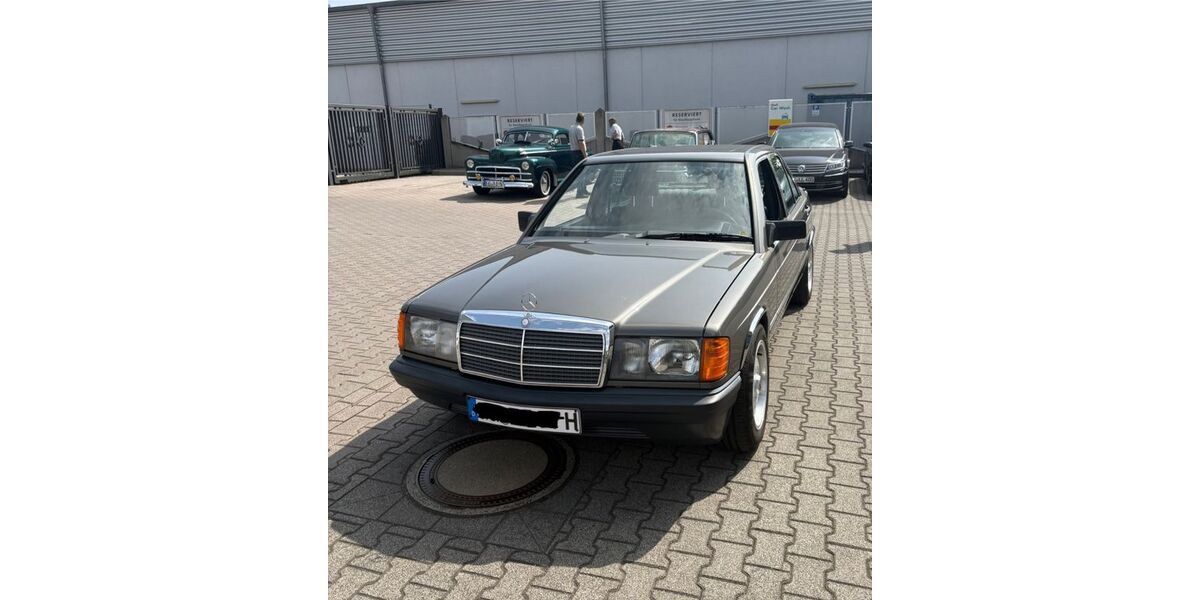 Mercedes-Benz 190 125.000 km 8.999 &euro; Königstein im Taunus 61462
