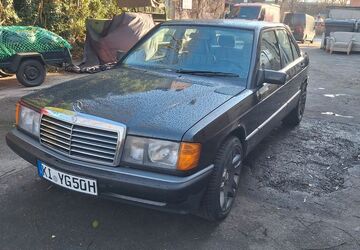 Mercedes-Benz 190 211.000 km 4.500 &euro; Preetz 24111