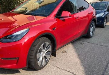 Tesla Model Y 55.900 km 32.600 &euro; Steinmauern 76479