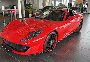 Ferrari 812 4.900 km 599.000 &euro; Egling 82544